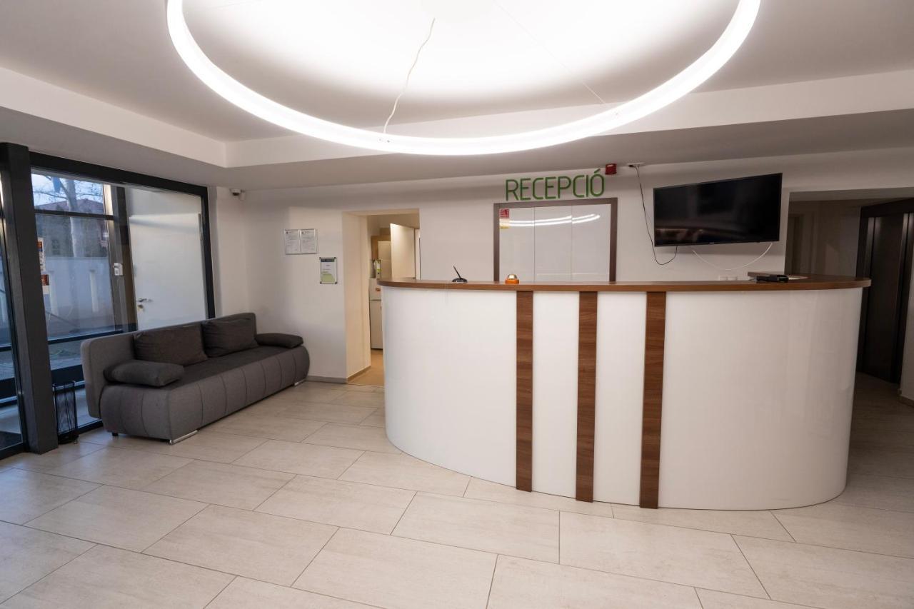 Zamardi Tok Hotel Buitenkant foto