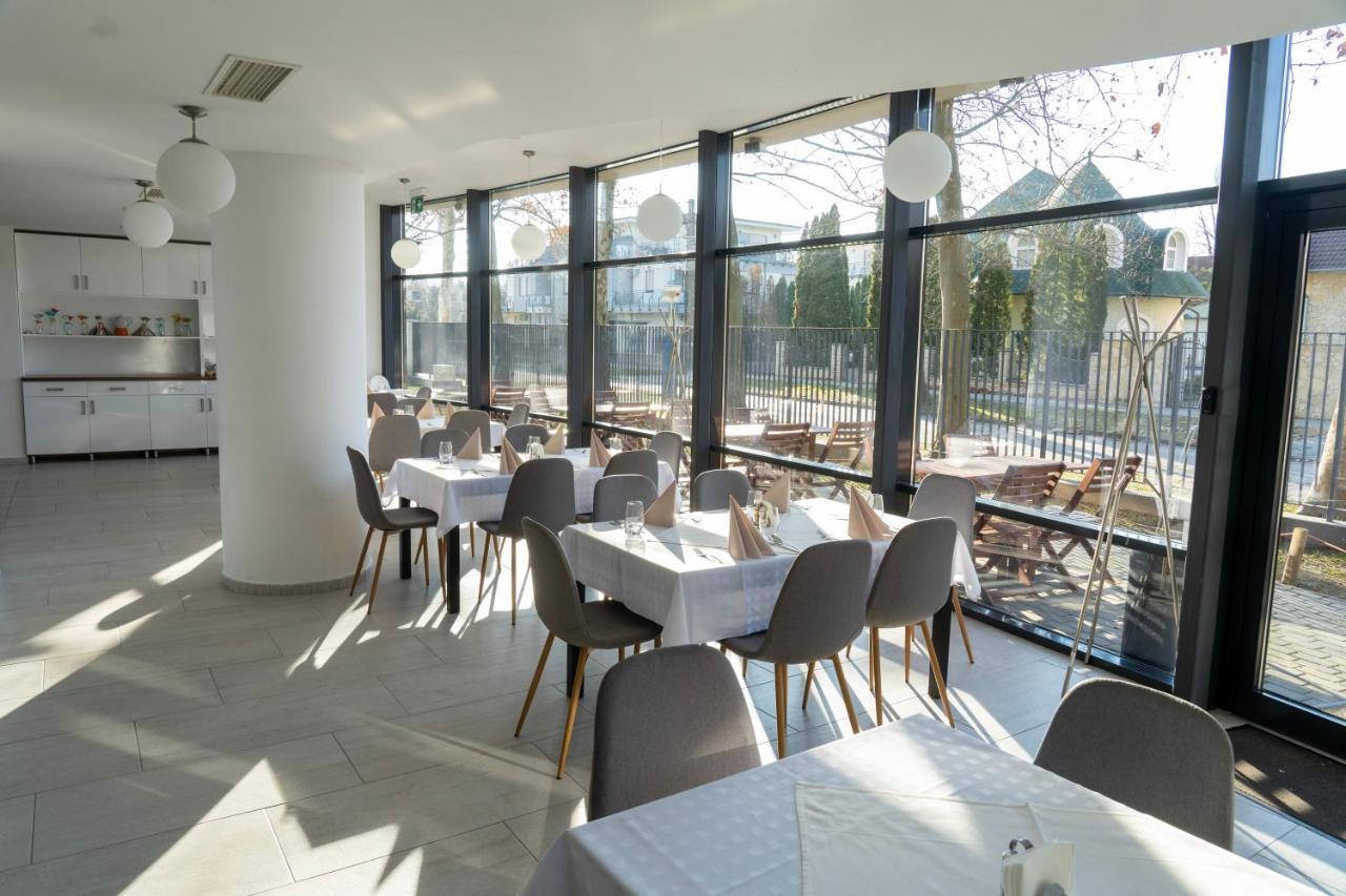 Zamardi Tok Hotel Buitenkant foto