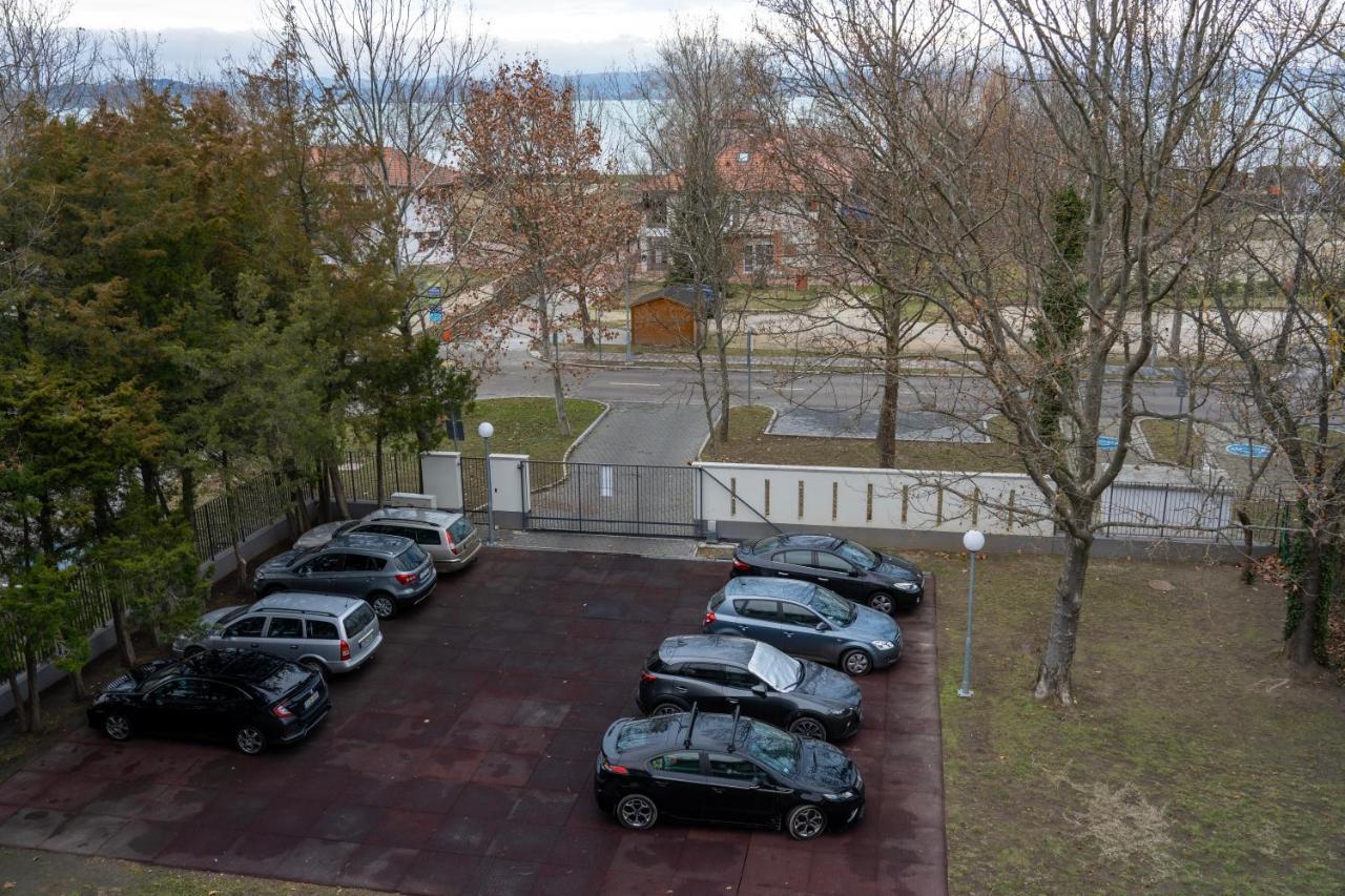 Zamardi Tok Hotel Buitenkant foto